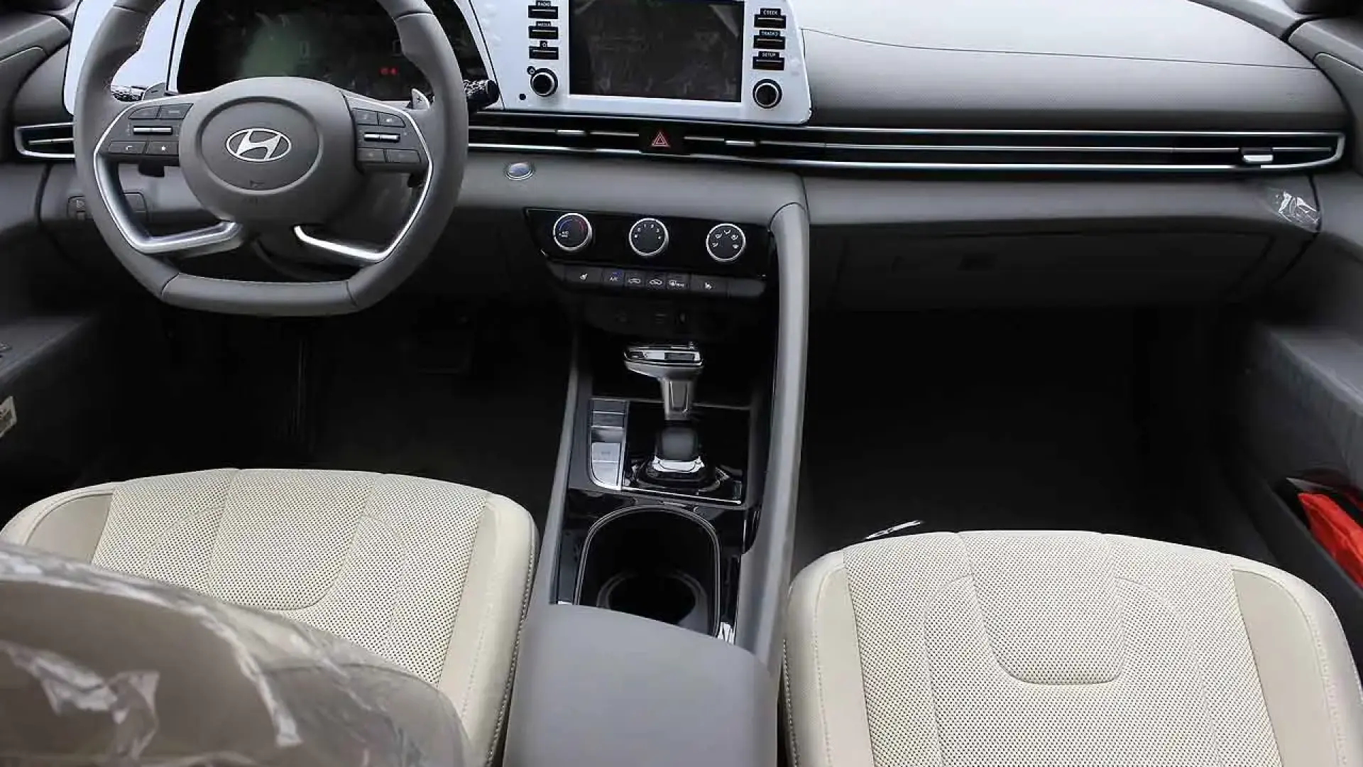 إلنترا 2.0cc ٢٠٢٦