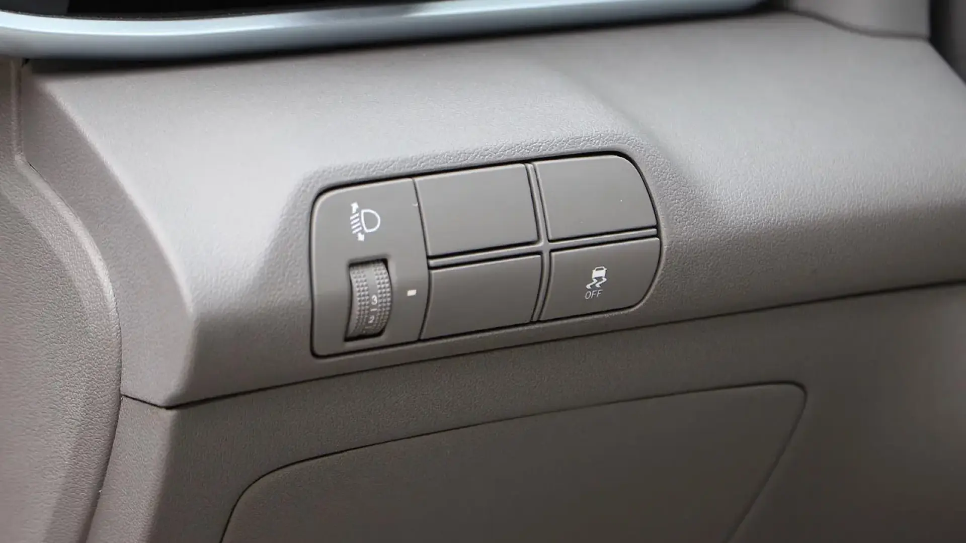 إلنترا 2.0cc ٢٠٢٦