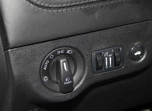 دودج تشارجر 2023