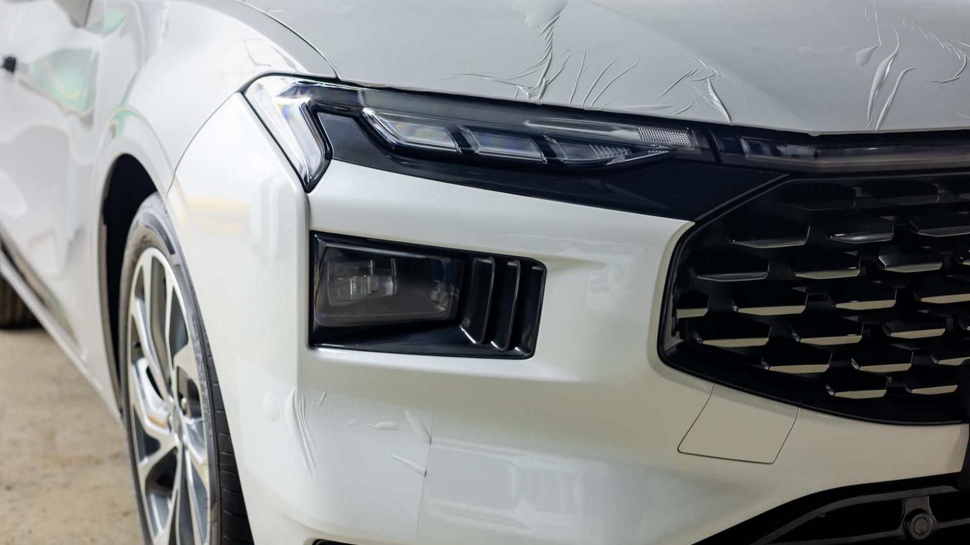 فورد تورس تيتانيوم 2026