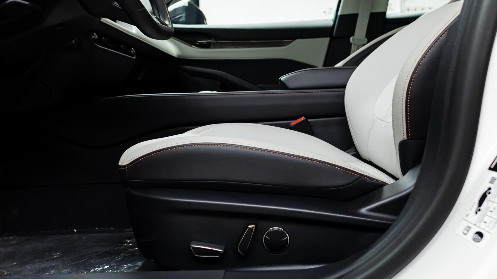 فورد تورس تيتانيوم 2026