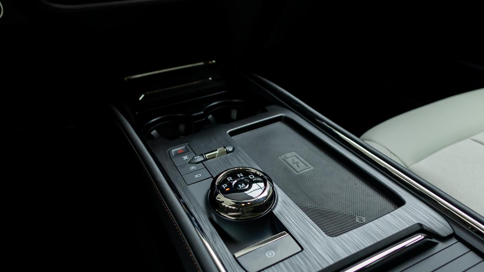 فورد تورس تيتانيوم 2026