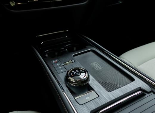 فورد تورس تيتانيوم 2026