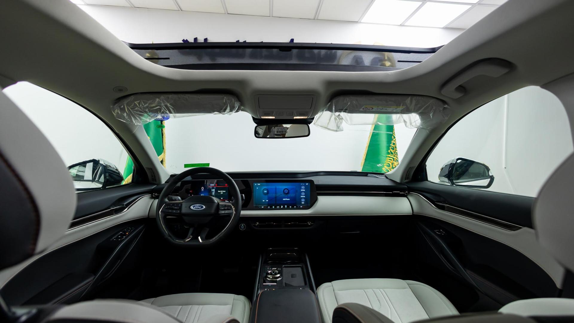 فورد تورس تيتانيوم 2026