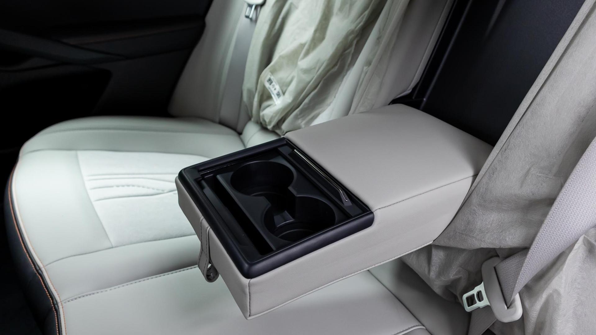 فورد تورس تيتانيوم 2026