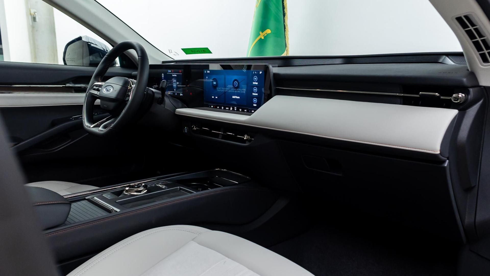 فورد تورس تيتانيوم 2026