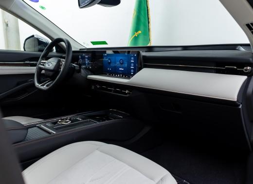 فورد تورس تيتانيوم 2026