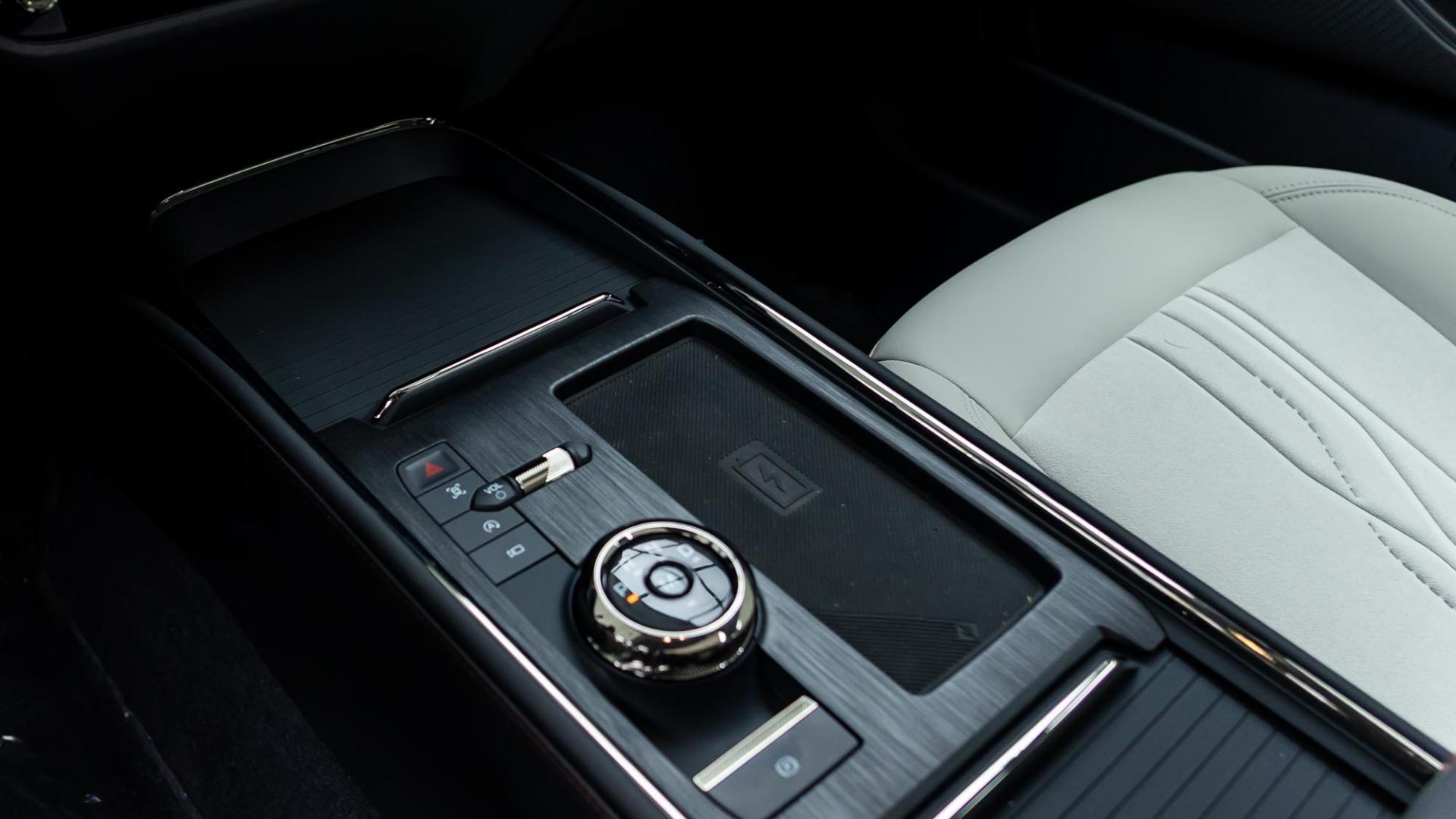 فورد تورس تيتانيوم 2026