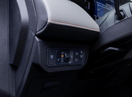 فورد تورس تيتانيوم 2026