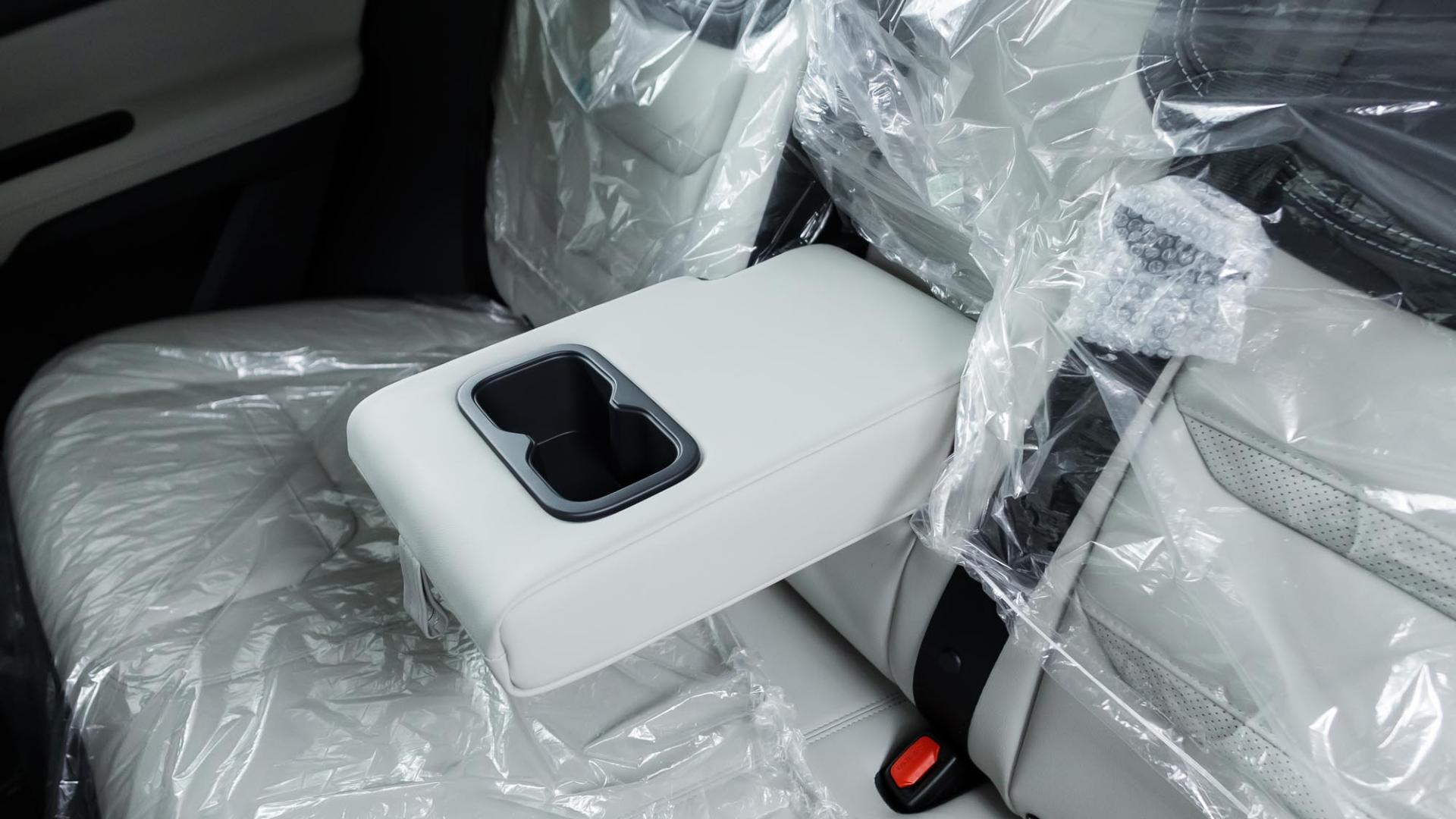 فورد تريتوري ترند