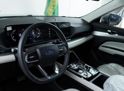 فورد تريتوري ترند