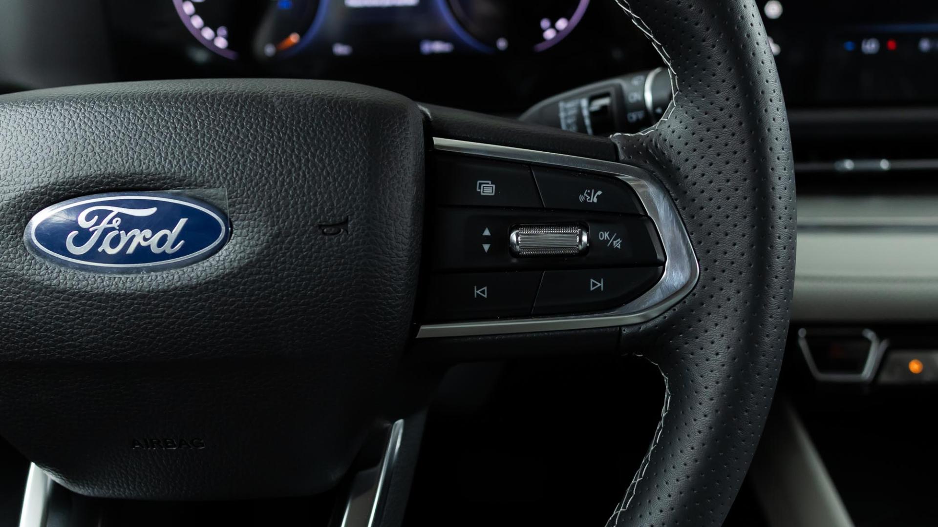 فورد تريتوري ترند