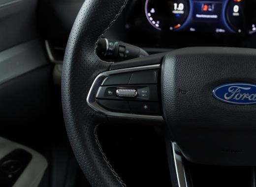 فورد تريتوري ترند