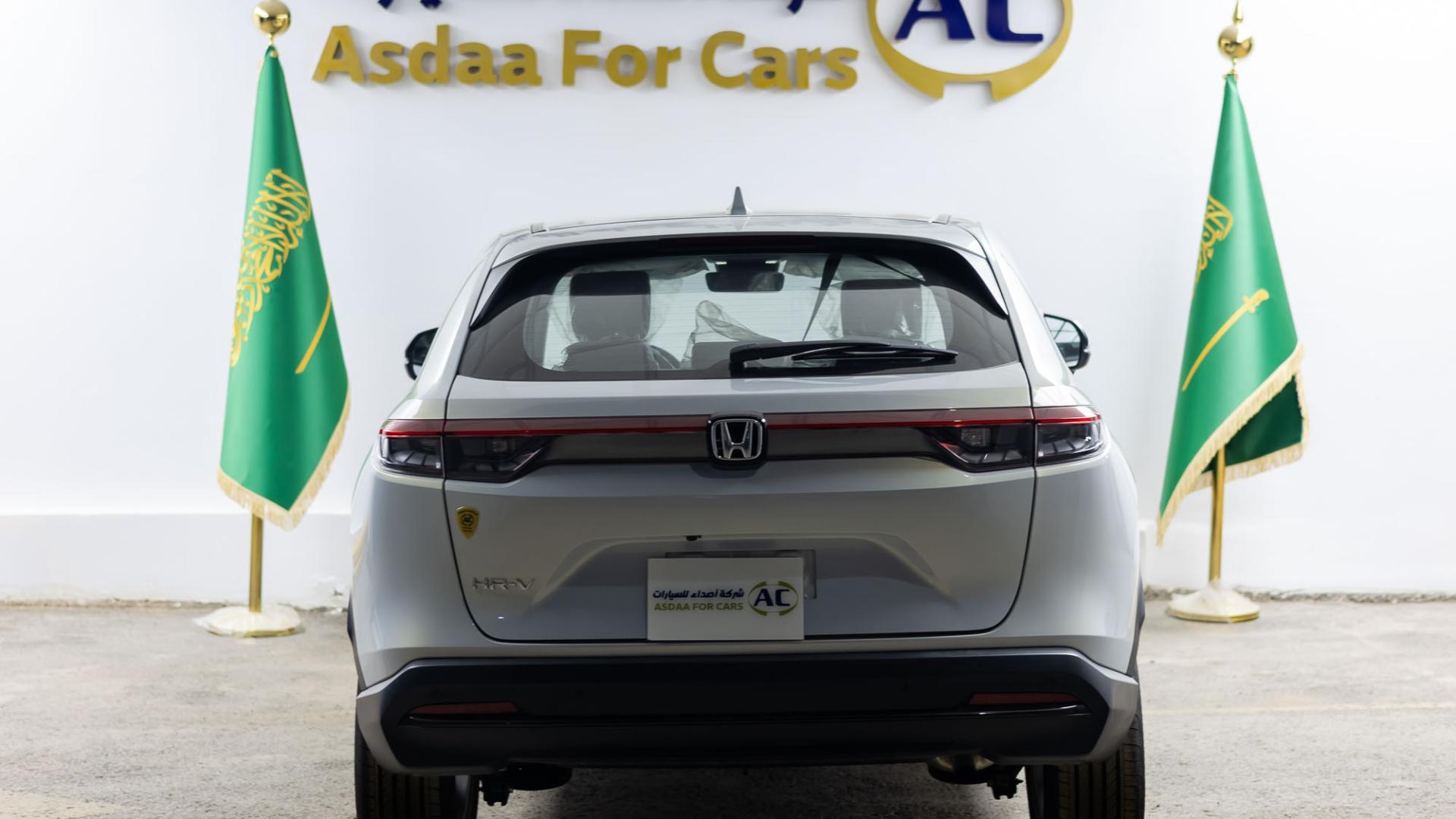 2025 نص فل  LX  HRV هوندا