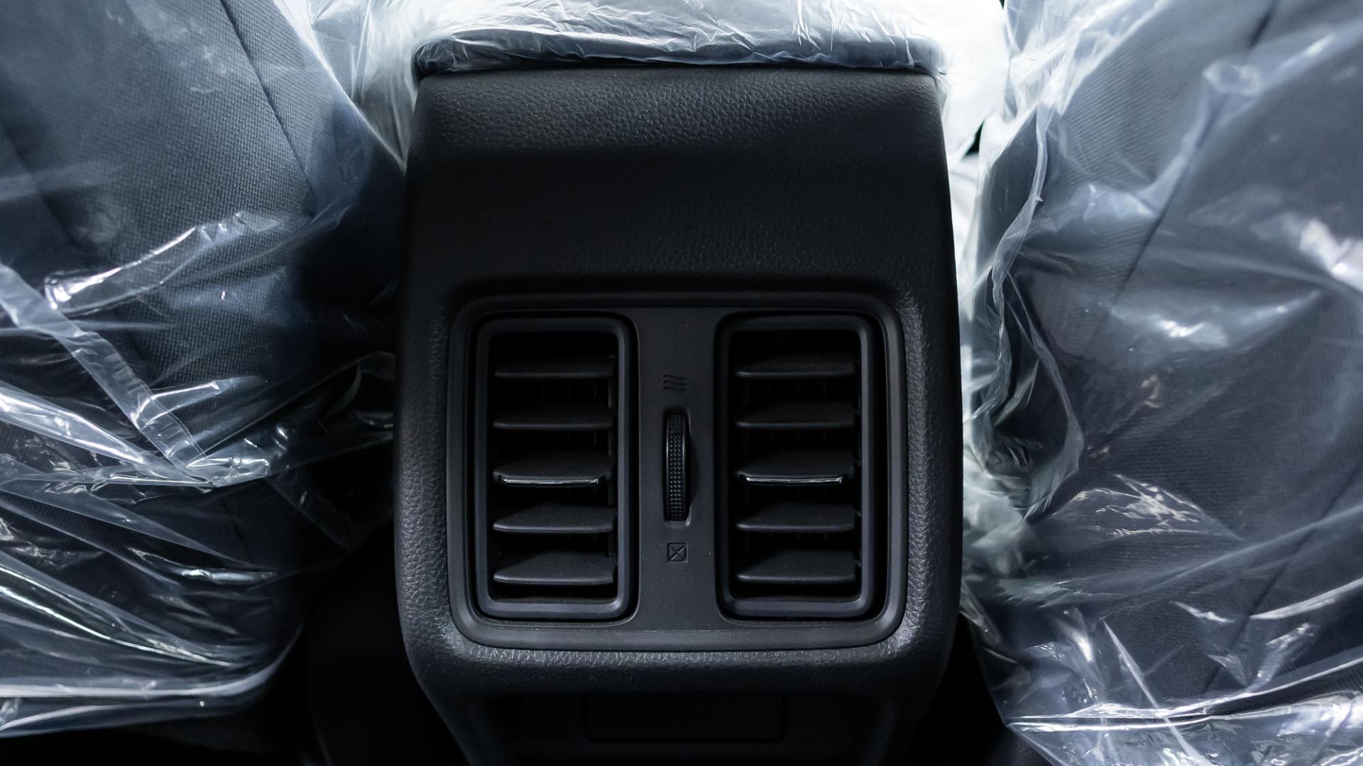 2025 نص فل  LX  HRV هوندا