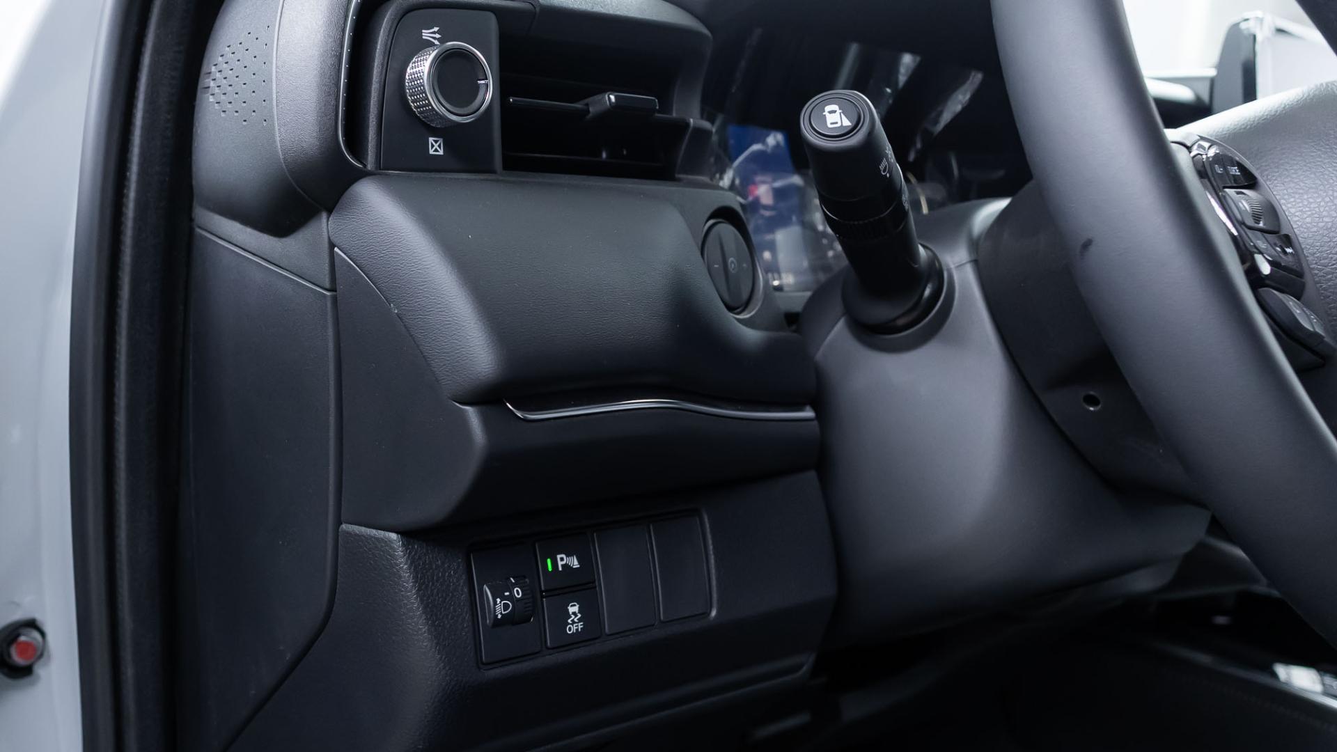 2025 نص فل  LX  HRV هوندا