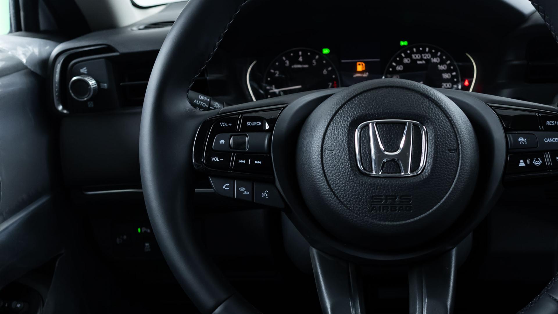 2025 نص فل  LX  HRV هوندا