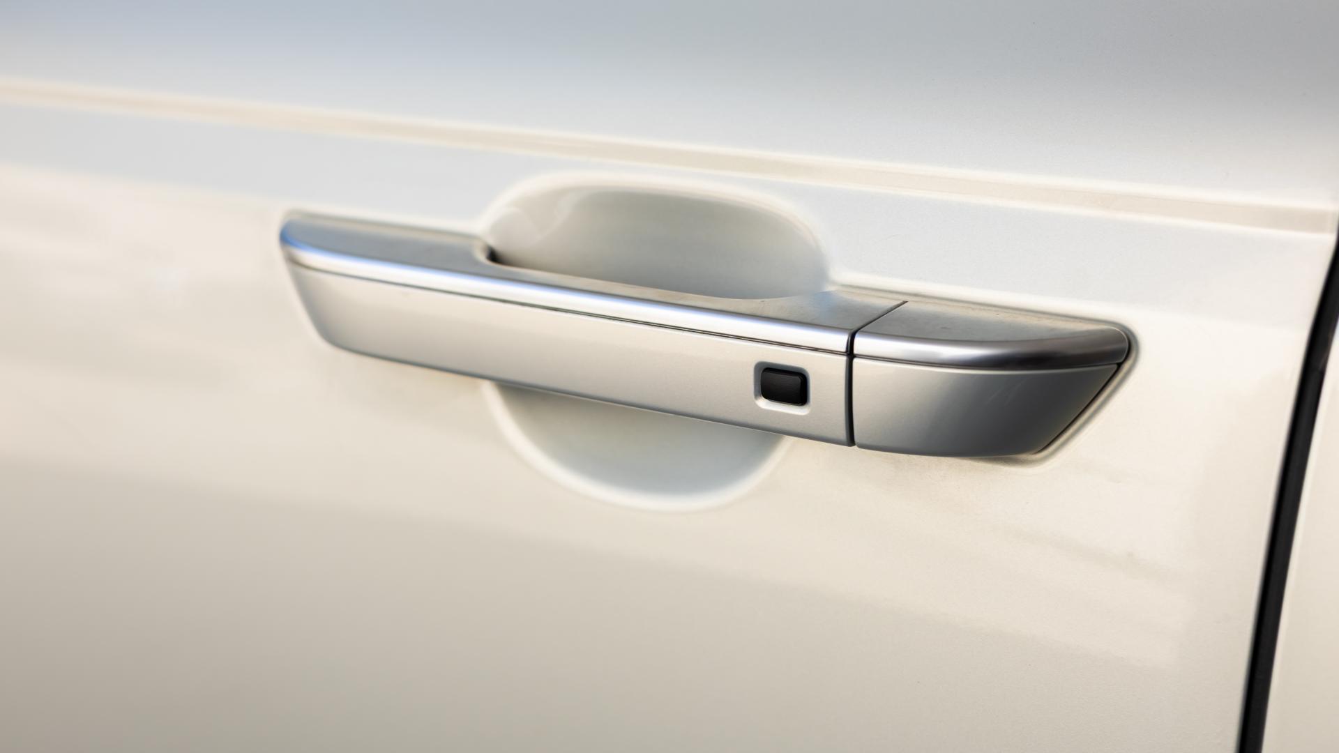 كيا كارنيفال نص فل 2025