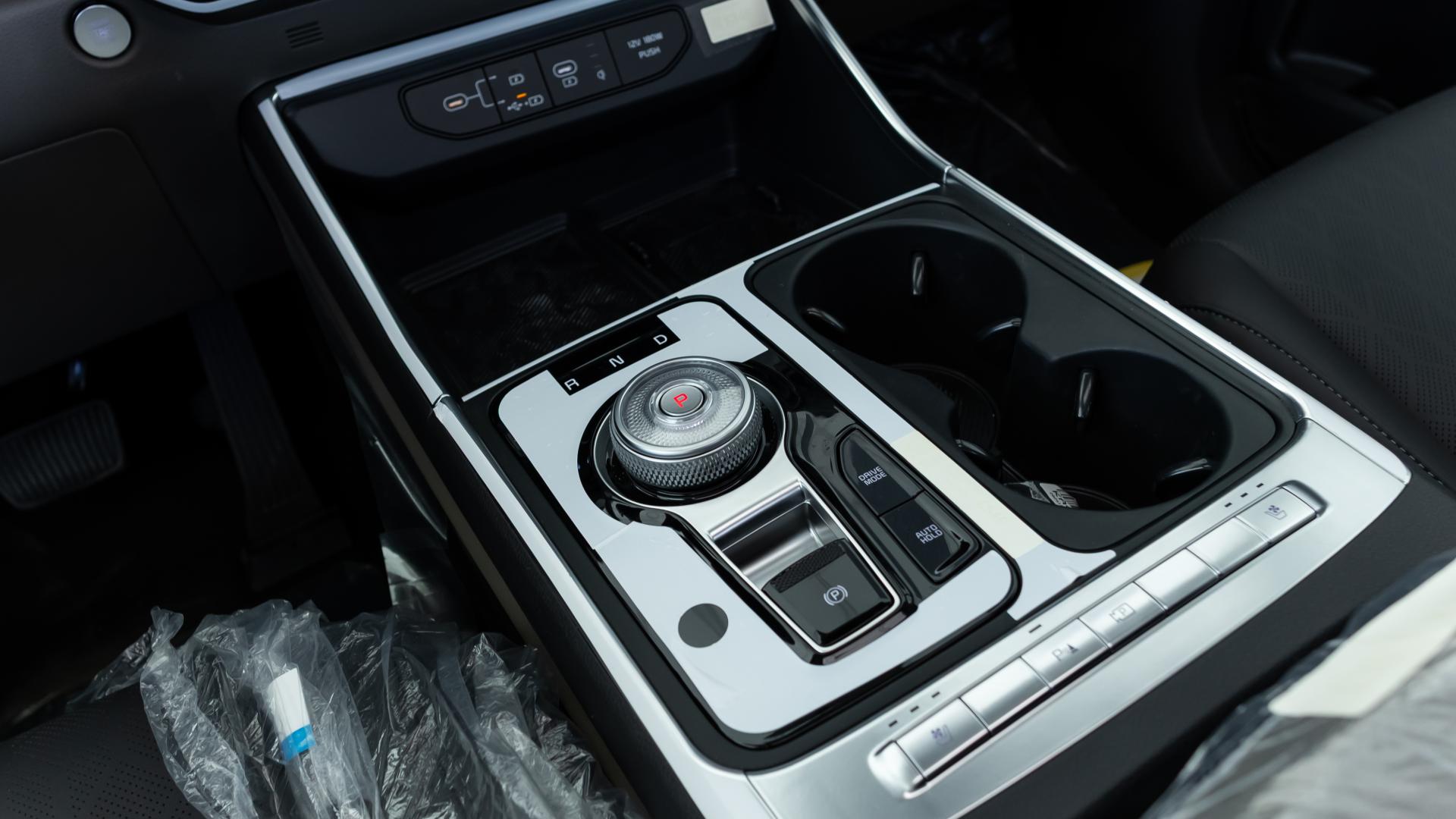 كيا كارنيفال نص فل 2025