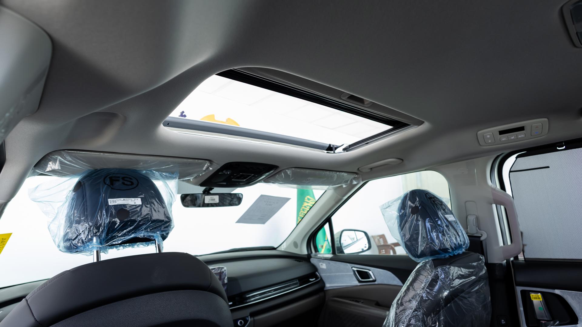 كيا كارنيفال نص فل 2025