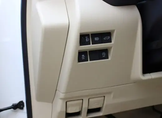 تويوتا لاندكروزر GXR-L5 2024
