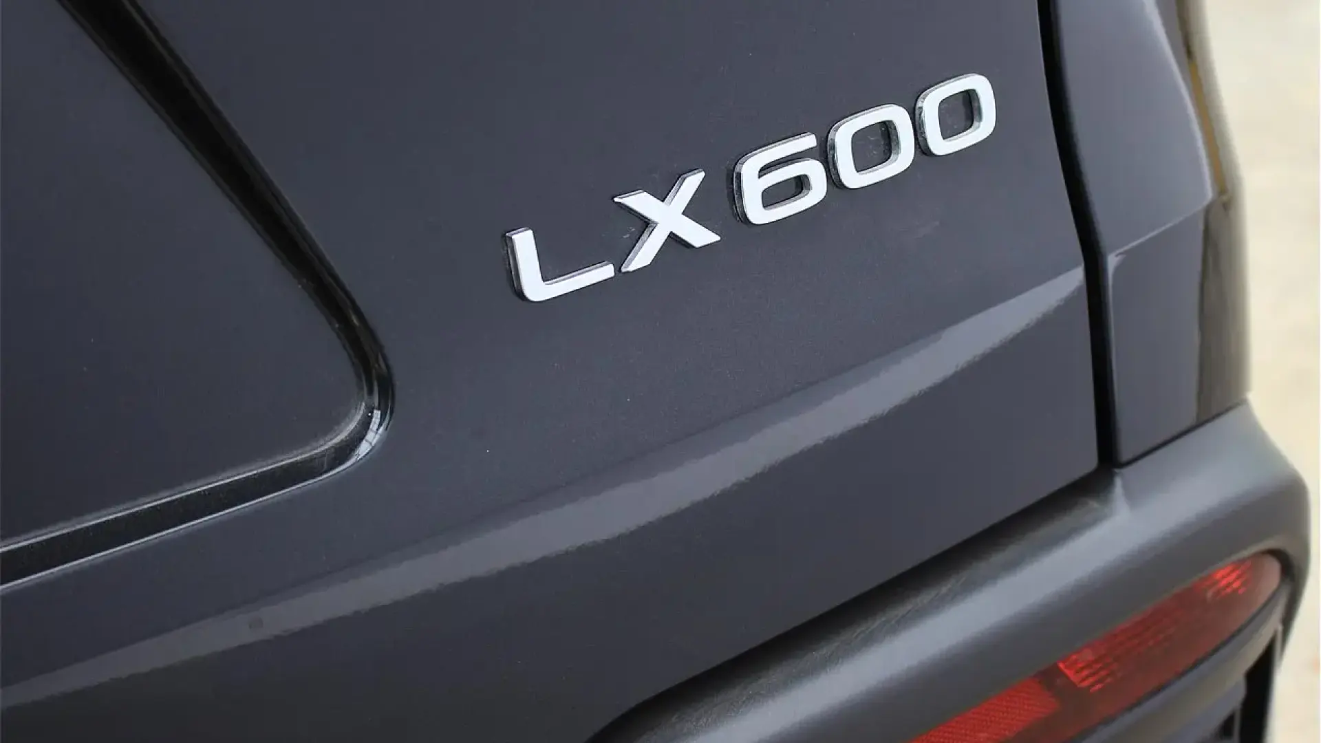 لكزس LX600-BB ٢٠٢٥