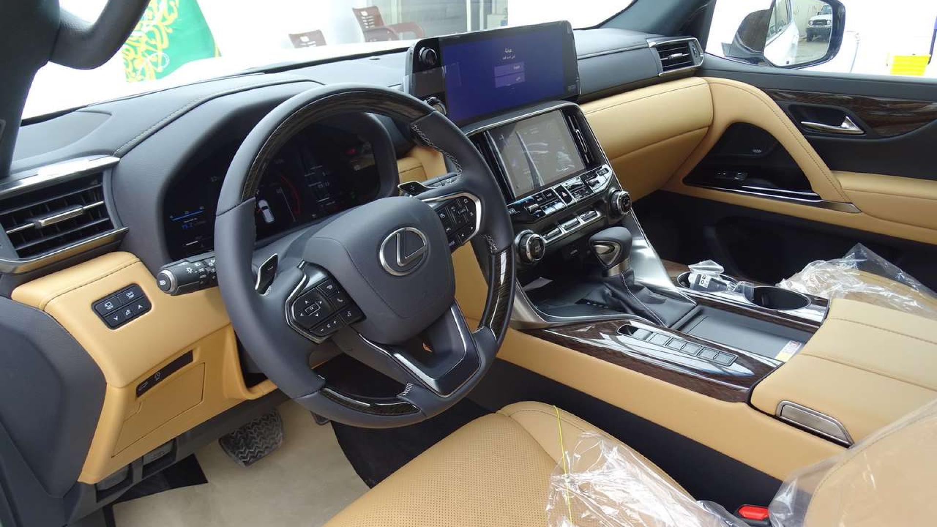 لكزس  LX600 _ BB