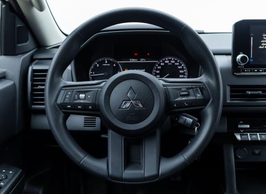 L200 متسوبيشي