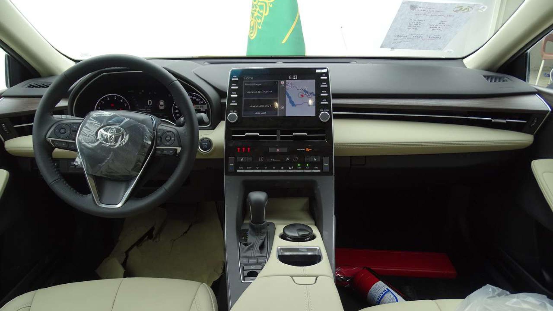 تويوتا افالون XLE خليجي