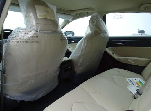 تويوتا افالون XLE خليجي