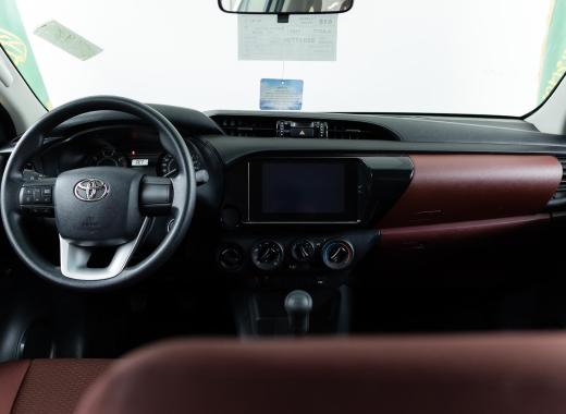 GL2 تويوتا هايلكس