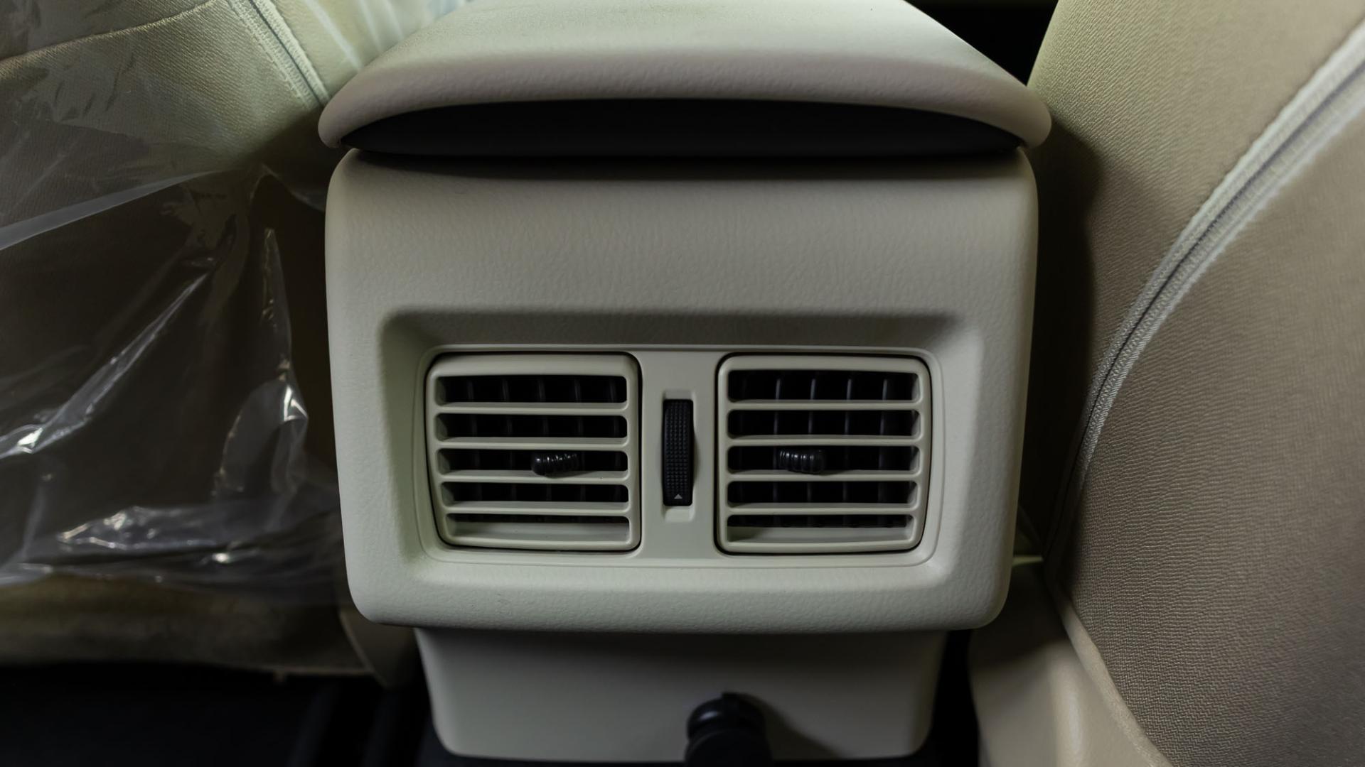 LE تويوتا كامري