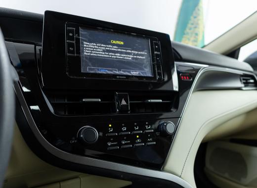 LE تويوتا كامري