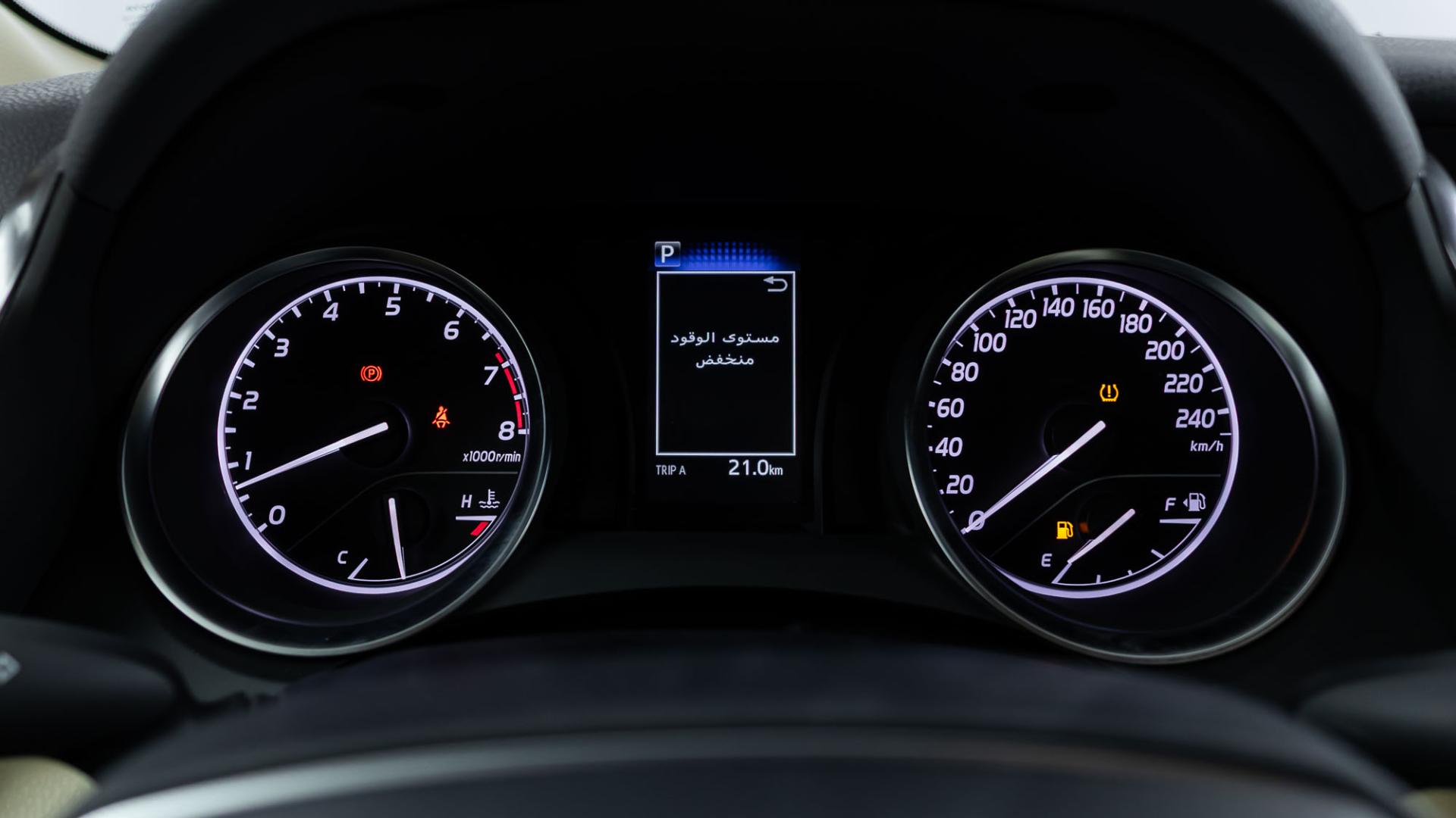 LE تويوتا كامري