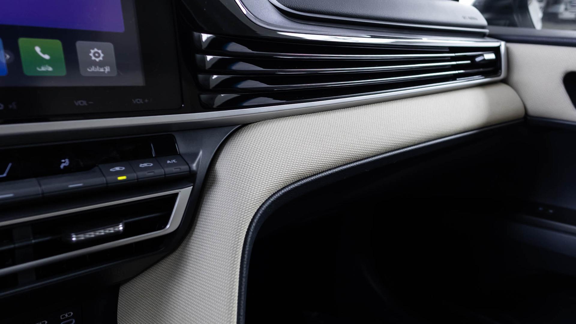 تويوتا كامري ستاندر 2025