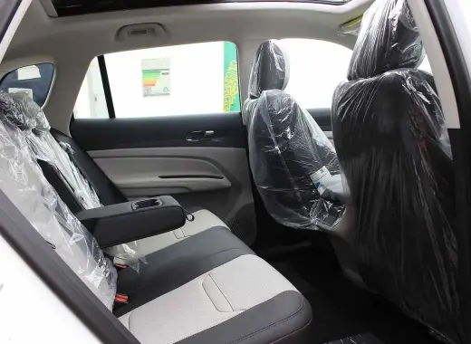 فورد تيريتوري تيتانيوم بلس